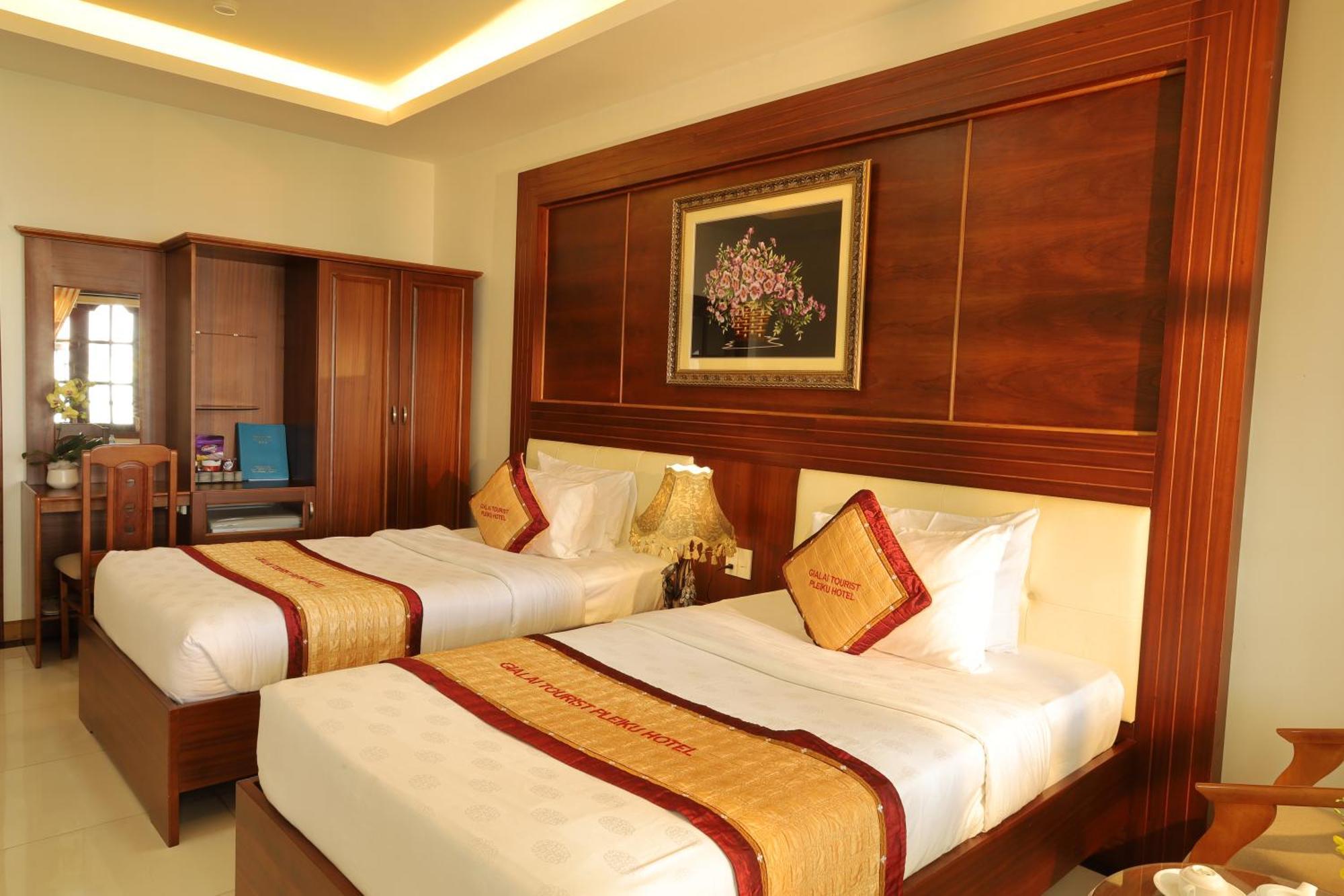 Pleiku Hotel By Gia Lai Tourist Exterior photo